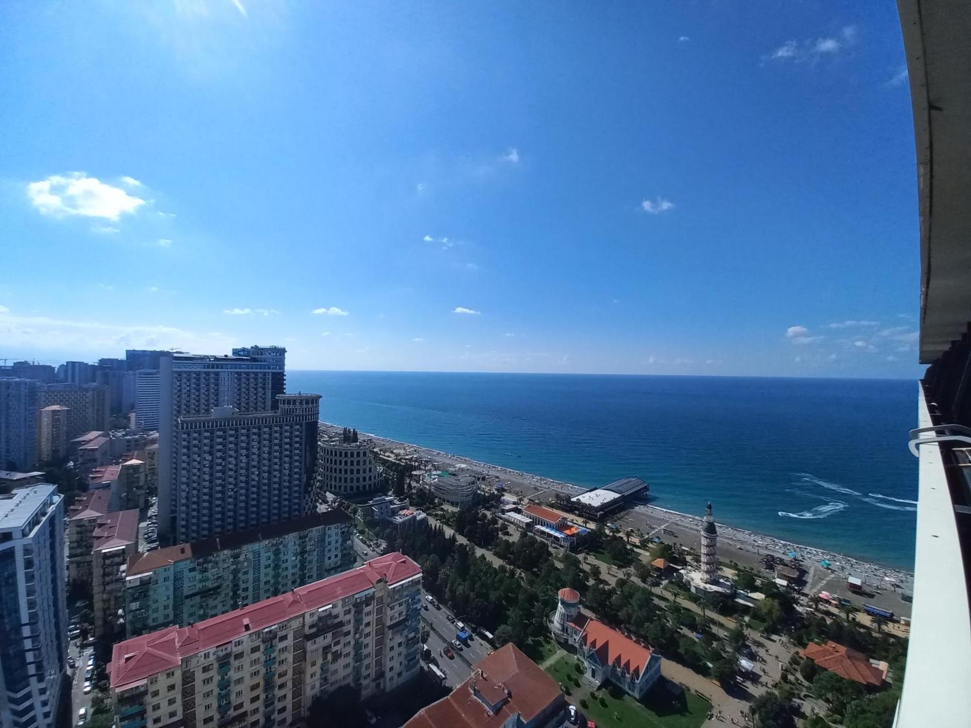 Orbi City Apartments On The Beach Батуми Экстерьер фото