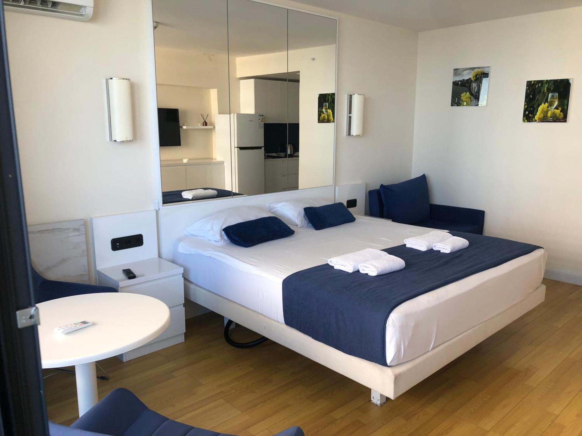 Orbi City Apartments On The Beach Батуми Экстерьер фото