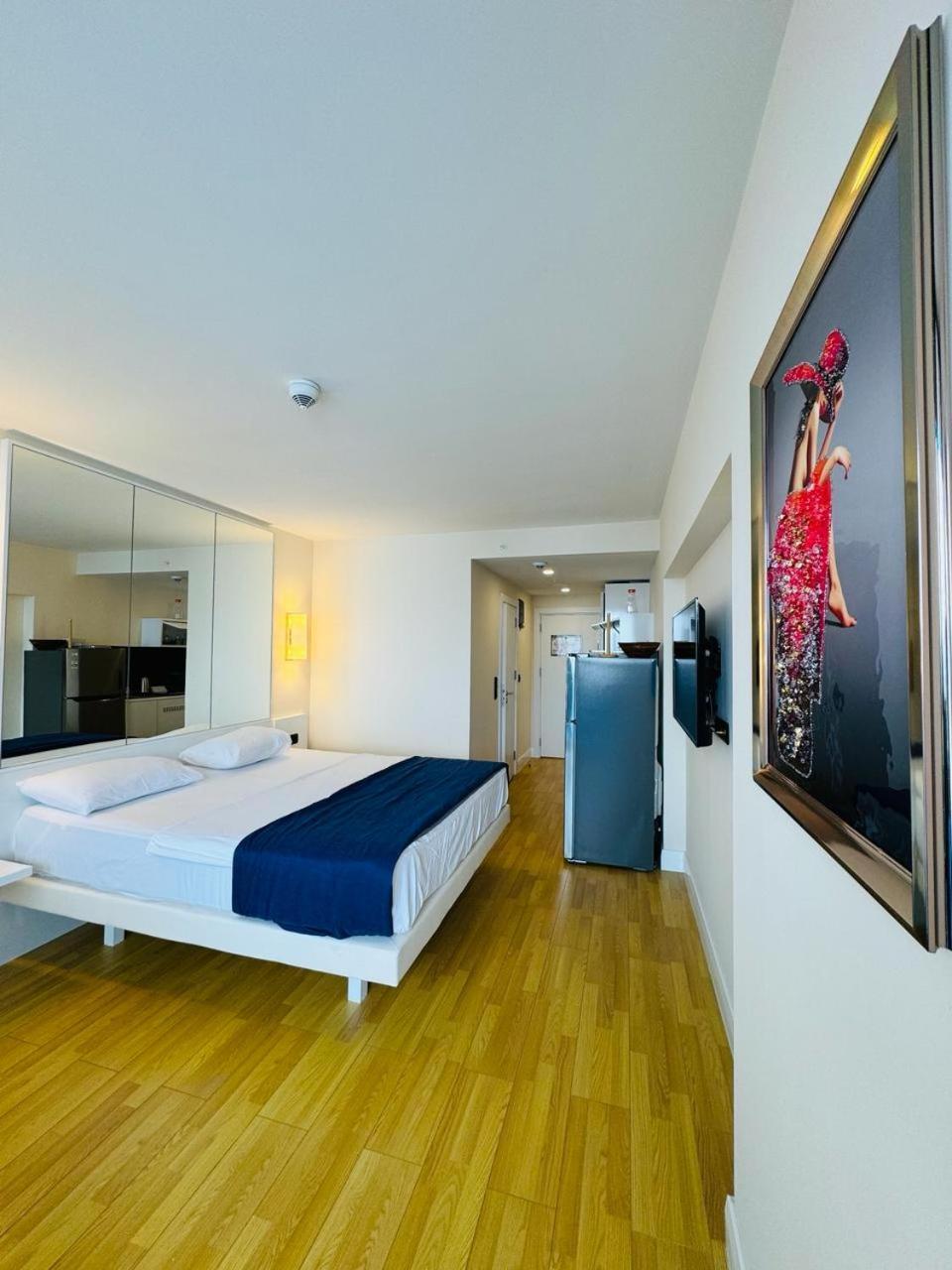Orbi City Apartments On The Beach Батуми Экстерьер фото